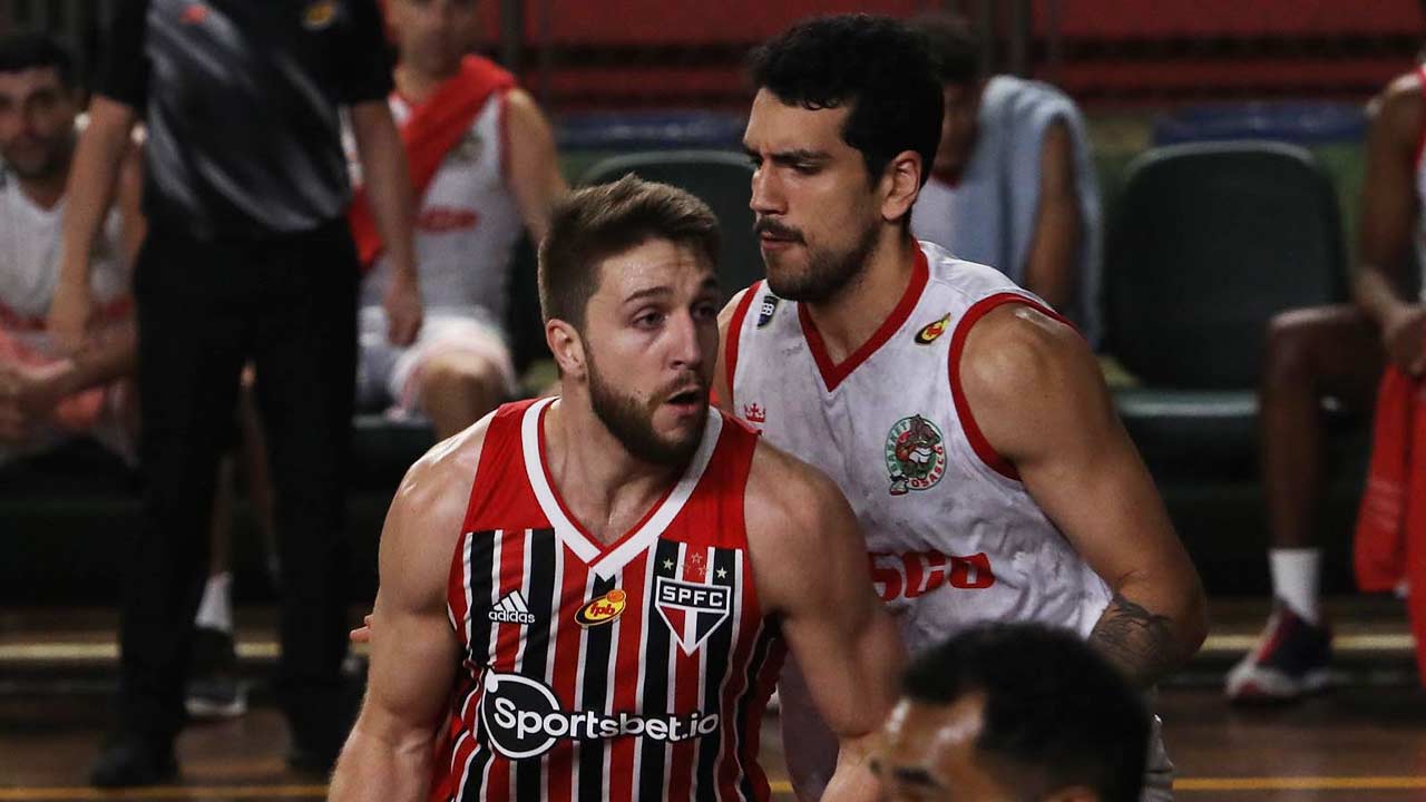 São Paulo, Paulistano et Franca gagnent pour Paulista au basket