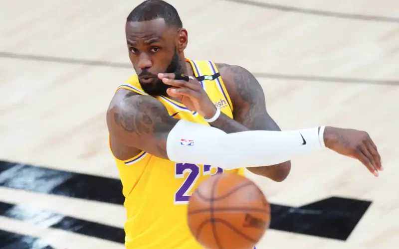 LeBron James desfalca o Lakers e não joga hoje contra o Wolves