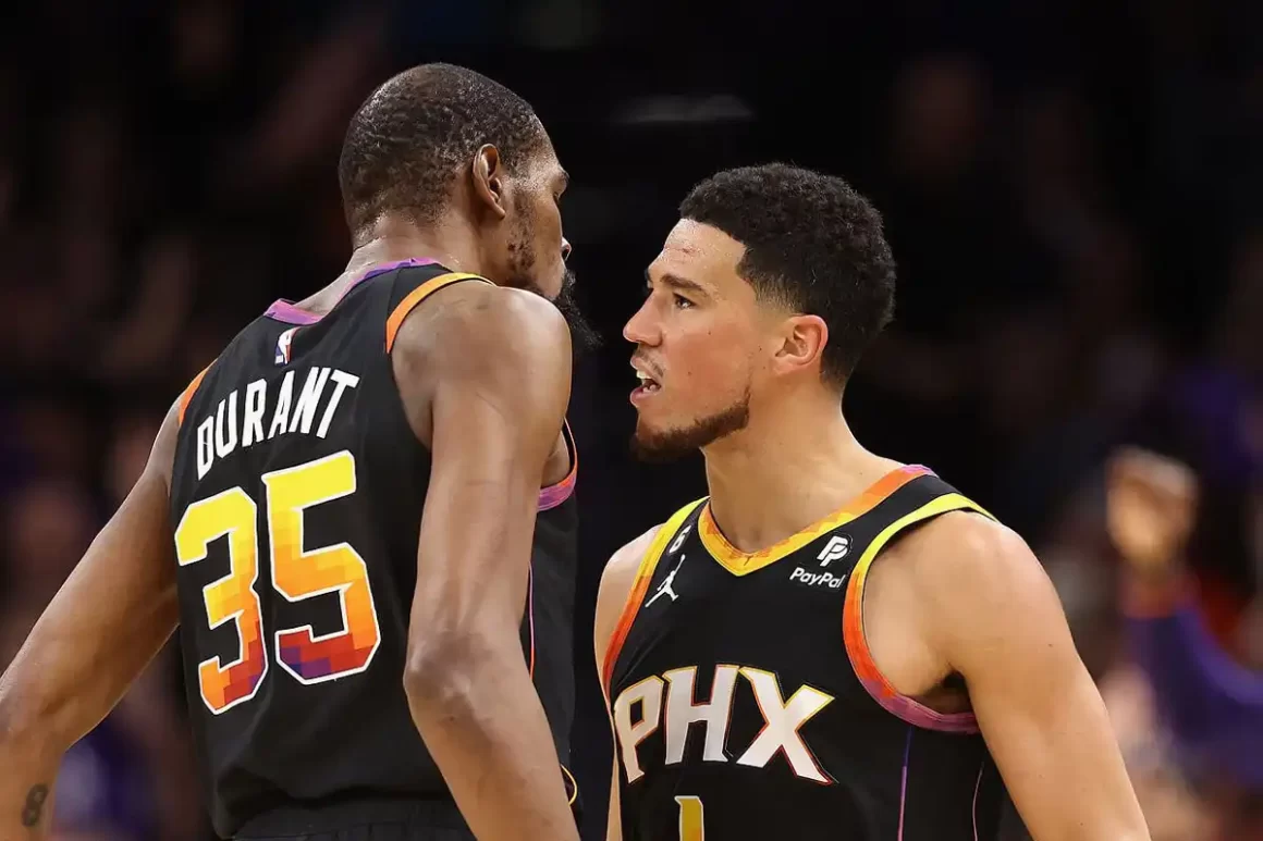 Será que não está na hora do Phoenix Suns pensar no futuro?