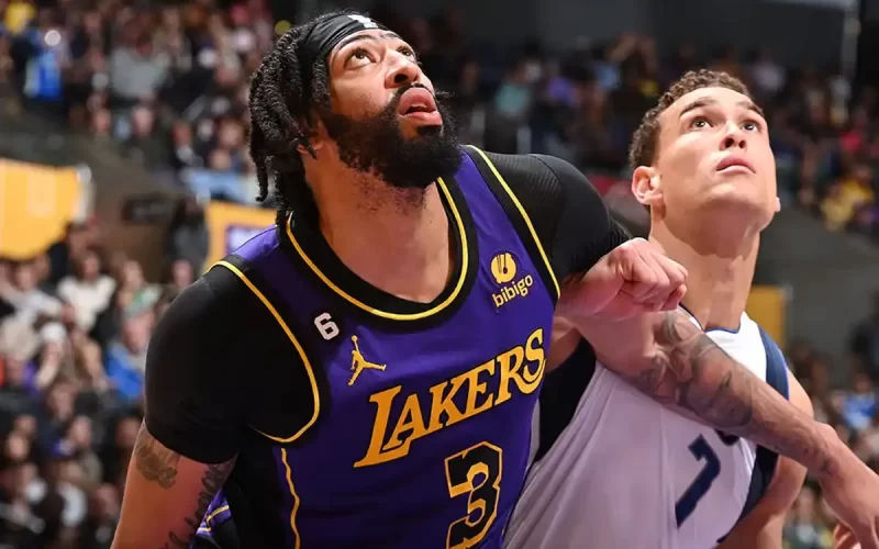 Anthony Davis quer que o Lakers troque por um novo pivô