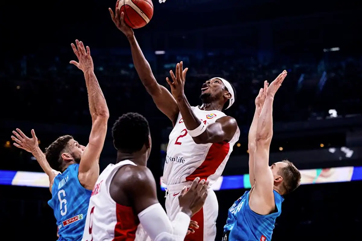Shai Gilgeous-Alexander leads Canada to victory over Slovenia and makes history
