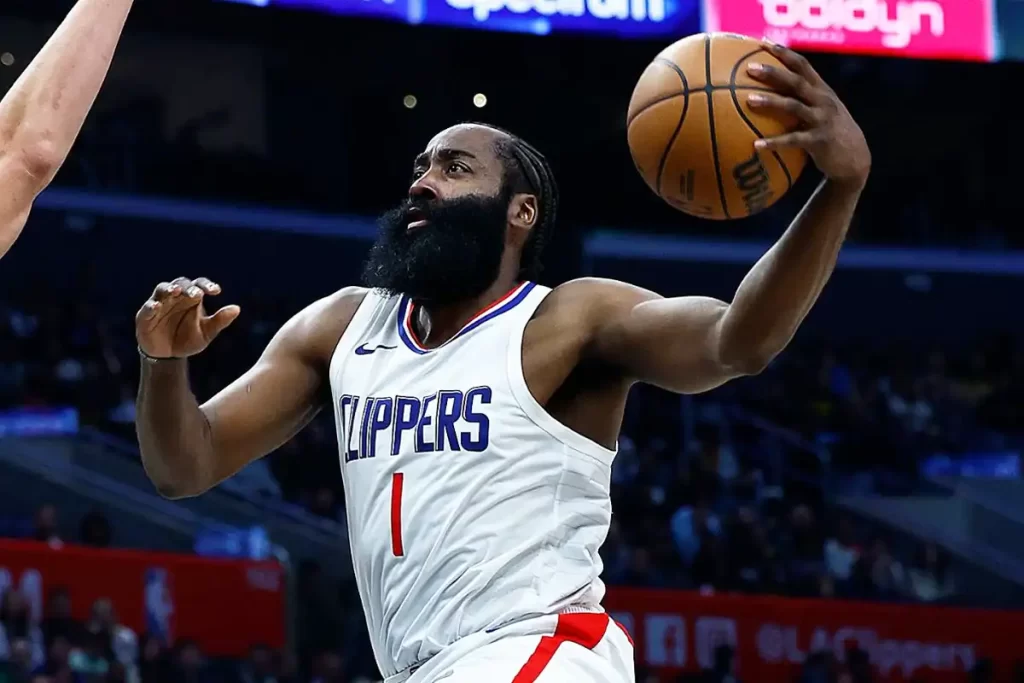 James Harden se torna 24º jogador da NBA a superar os 25 mil