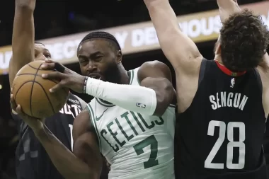 Lesão de Jaylen Brown veio no pior momento do Celtics