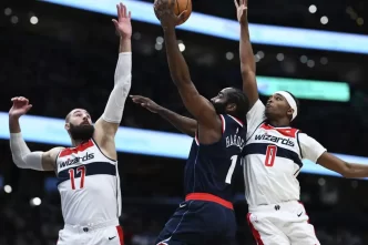 James Harden segue fazendo história na NBA