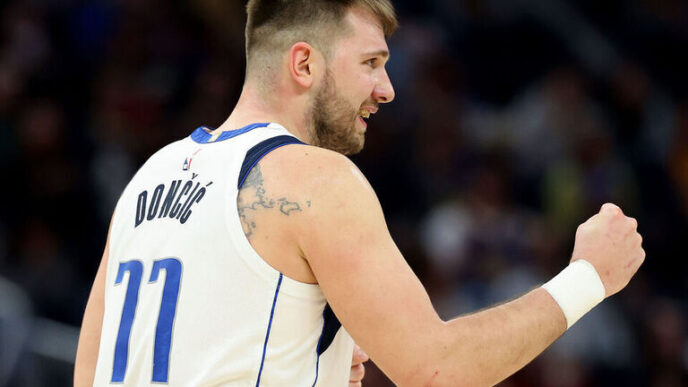 Doncic tem triple-double de 45 pontos na vitória do Mavs sobre o Warriors