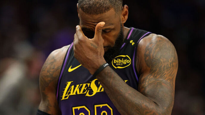 LeBron James: Dor no pé "não ficou para trás"