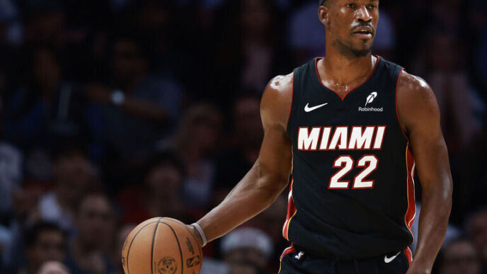 Jimmy Butler pede para ser trocado pelo Miami Heat