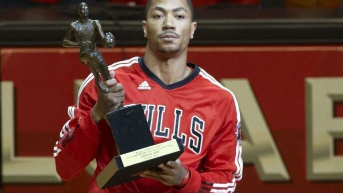 Derrick Rose quer que o Bulls aposente sua camisa