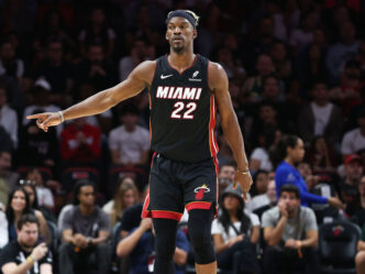 Heat suspende Butler por dois jogos por insubordinação