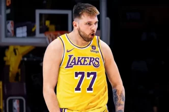 GM do Lakers acredita que Doncic vai liderar Lakers por muitos anos