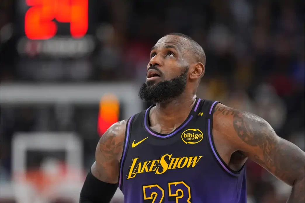 Ex-companheiro critica LeBron por decisão de não jogar o All-Star