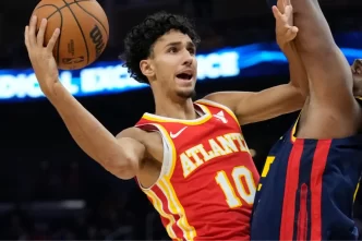 Novato do Hawks começa a justificar sua escolha como número 1 do draft