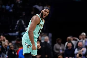 Josh Okogie desfalca Hornets por pelo menos três semanas